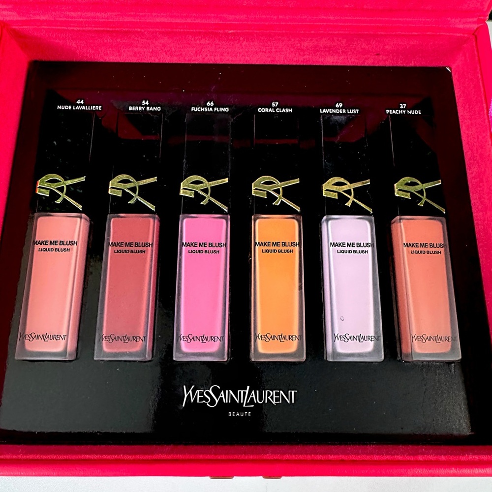 Yves Saint Laurent  12H Blurring Liquid Blush Gift Set (NEW) PINK